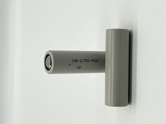 Λιθιογενής κυλινδρική μπαταρία INR-21700-P45B 4500mAh 45A Λιθιοϊοντική επαναφορτιζόμενη μπαταρία Beat P42A Λιθιοϊοντικές μπαταρίες
